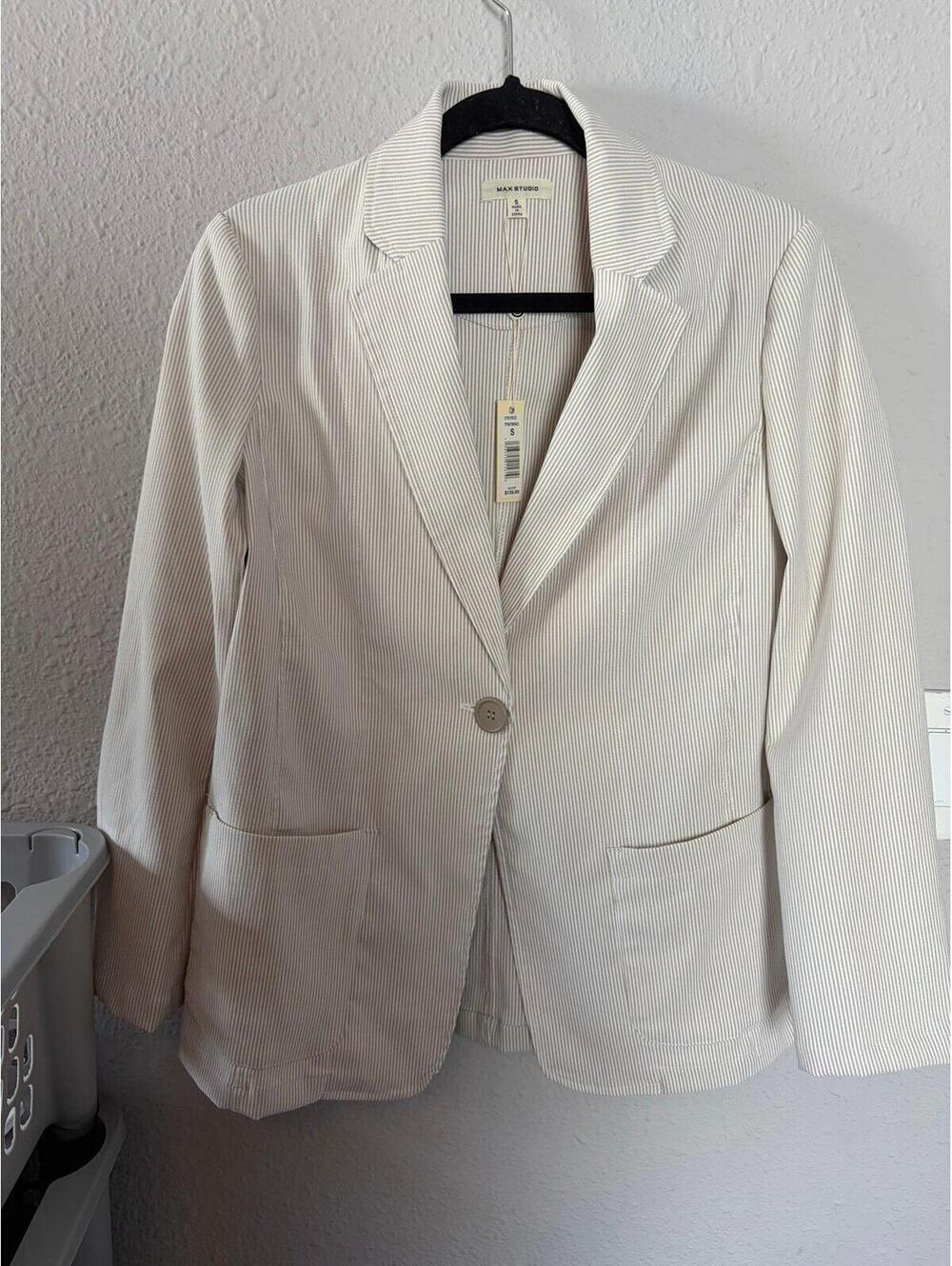 NWT Max Studio White/Tan Striped Blazer size S. $138 retail